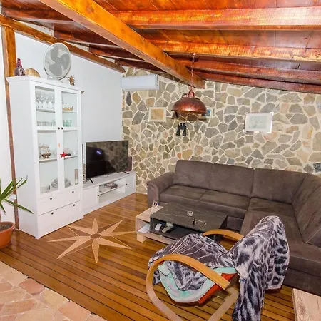 House Frane Nyaraló *